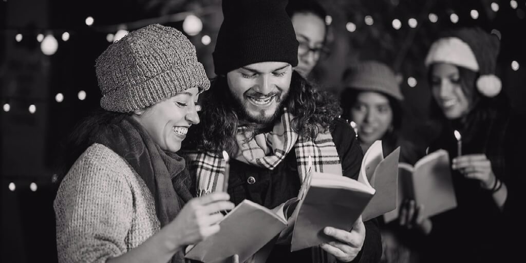 Christmas Caroling – Five Great Locations for Spreading the Joy of the Season